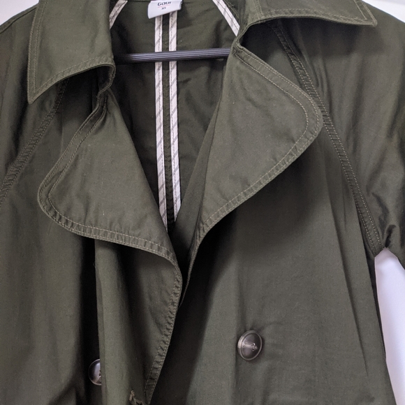 Like New CAbi Expedition Deep Olive Green Jacket, XS - Picture 9 of 16